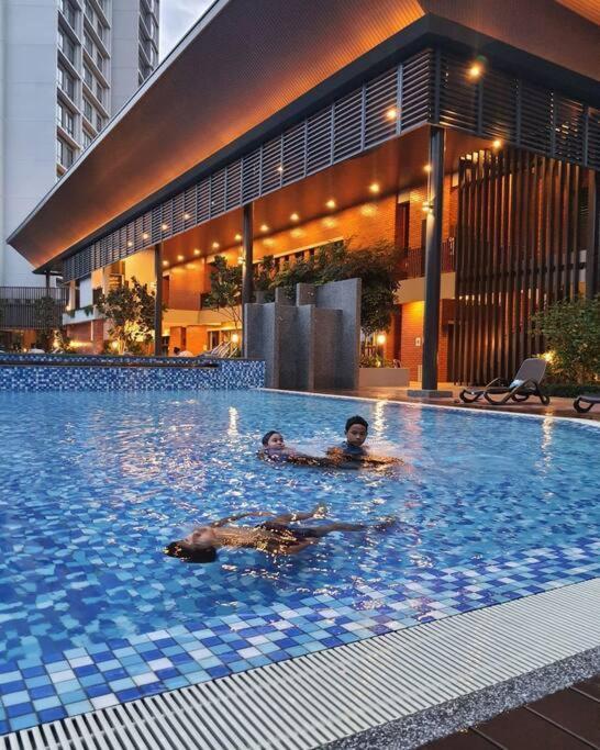 The Glass Homestay Putrajaya Buitenkant foto